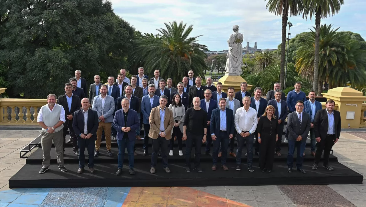 ENCUENTRO. El jefe de Gobierno de la Ciudad Autónoma de Buenos Aires, Horacio Rodríguez Larreta, reunió a 60 intendentes en el primer encuentro de ciudades argentinas.