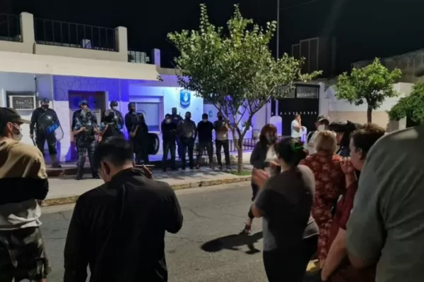 Adhemar Bacchiani pidió arresto domiciliario y hoy declara la tucumana Sofía Aylan