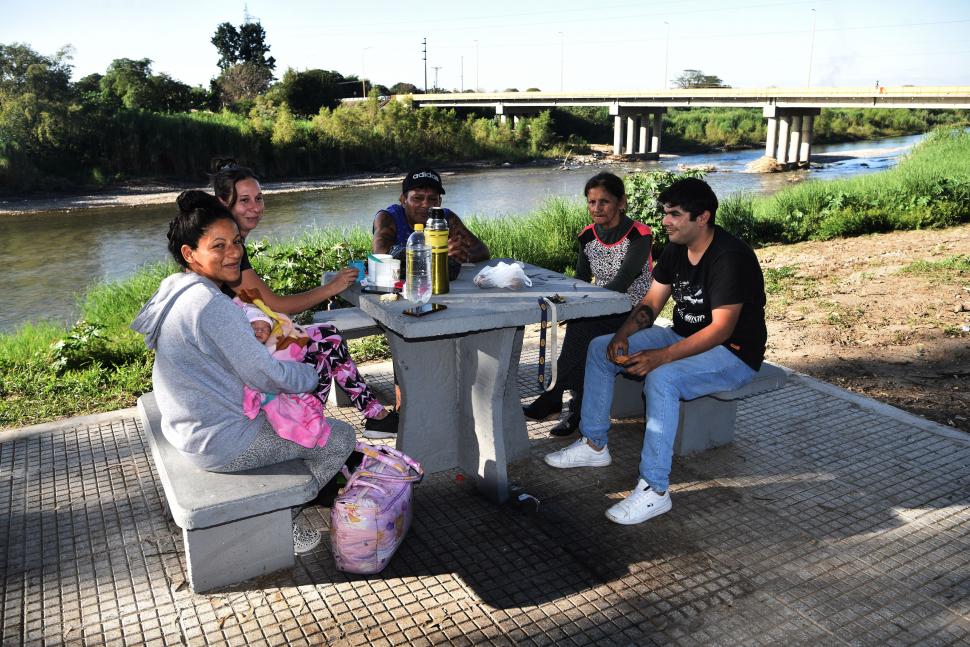 Aguilares: la Costanera del río Medina, el sueño de los vecinos