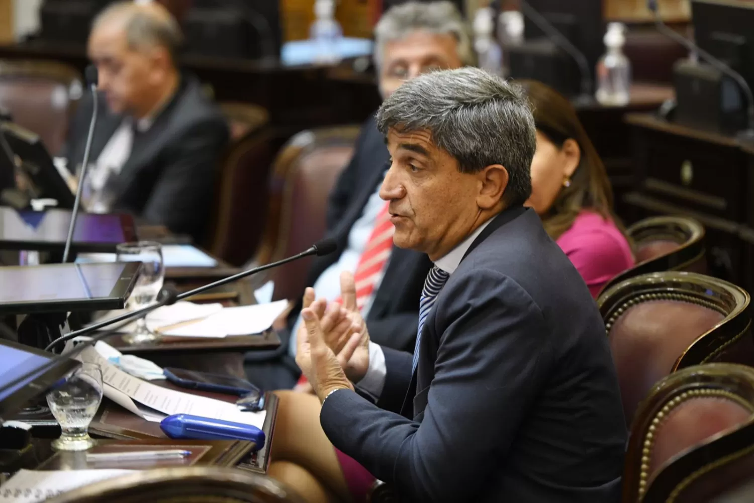 EN LA BANCA. El senador nacional por Tucumán, Pablo Yedlin, integra el interbloque oficialista del Frente de Todos. Foto de Twitter @PYedlin