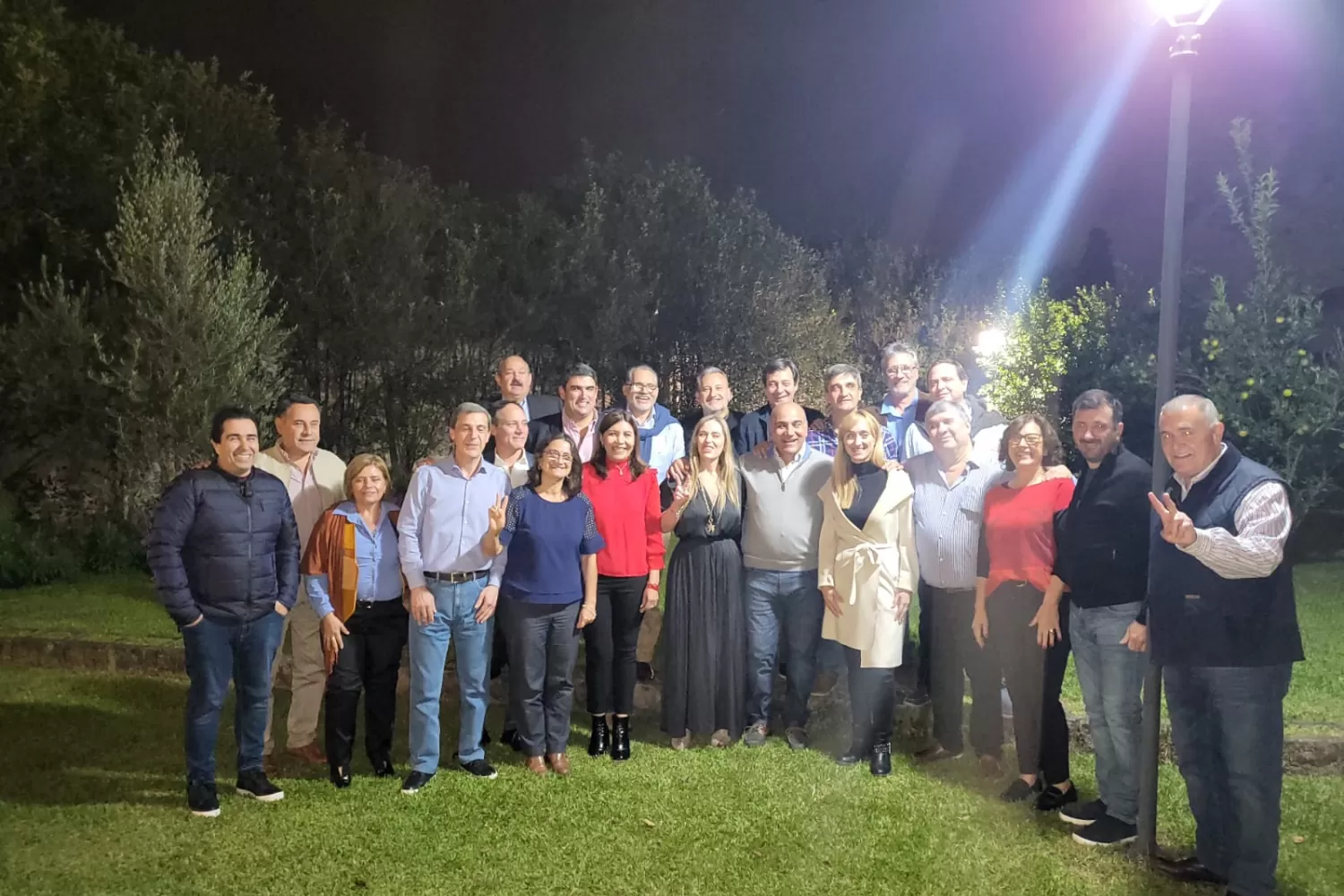 TODOS JUNTOS. Los senadores, Manzur y Jaldo, en Yerba Buena.