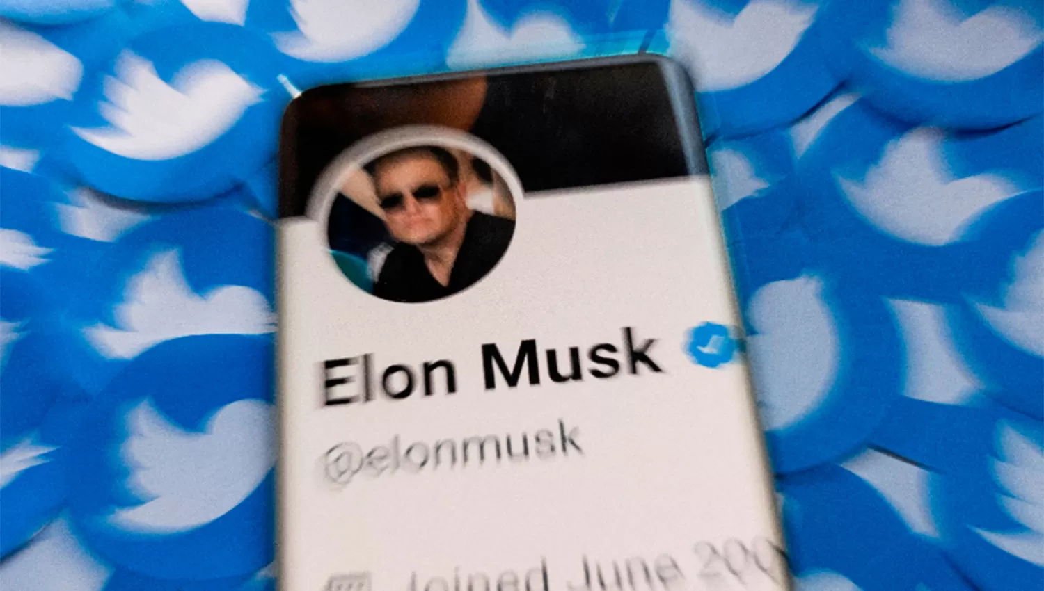 SE VIENEN CAMBIOS. La toma de decisiones de Musk provocará movimientos dentro y fuera de Twitter.