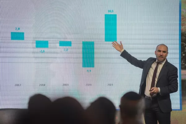 Martín Guzmán calificó como un delirio la idea de dolarizar: Es aceptar una derrota como país