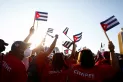 Miles de cubanos marchan en el Día del Trabajador