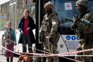 Evacuaron a 50 personas en de la siderúrgica de Mariúpol