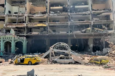 Una explosión destruyó el hotel Saratoga de La Habana