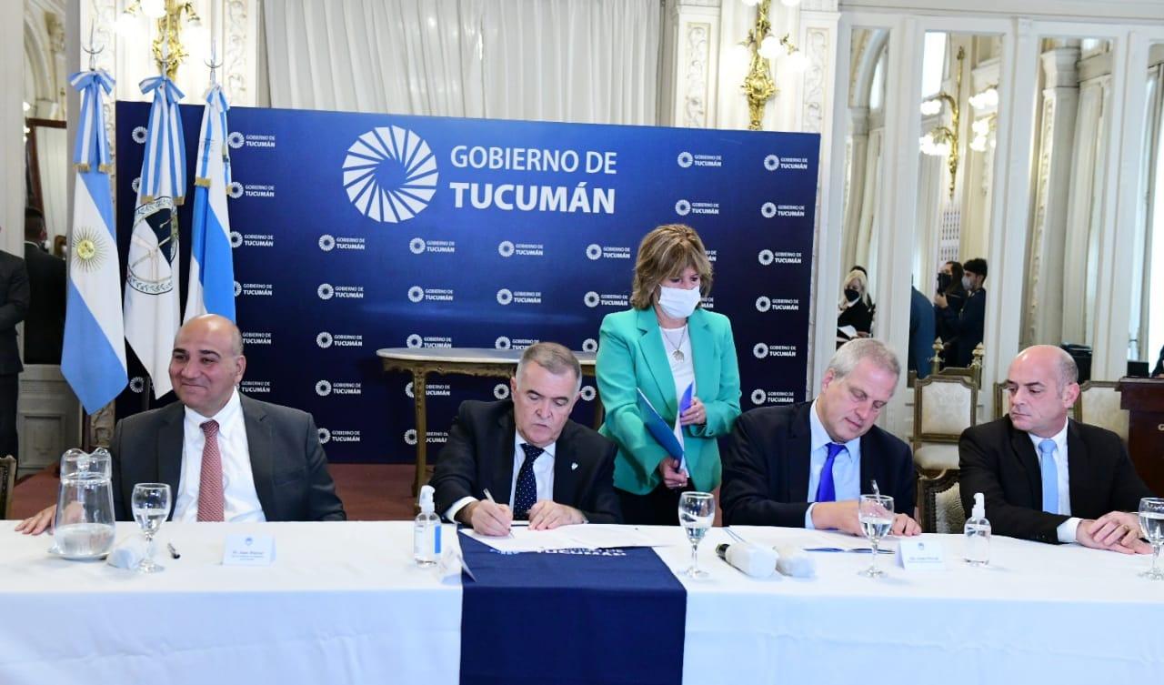 FIRMA DEL CONVENIO / FOTO DE PRENSA GOBERNACIÓN