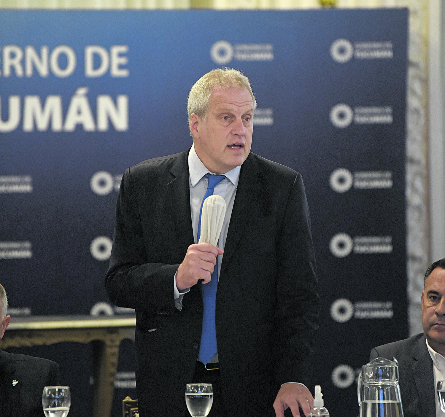 EN UNA VISITA A TUCUMÁN. Jaime Perczyk, ministro de Educación nacional.