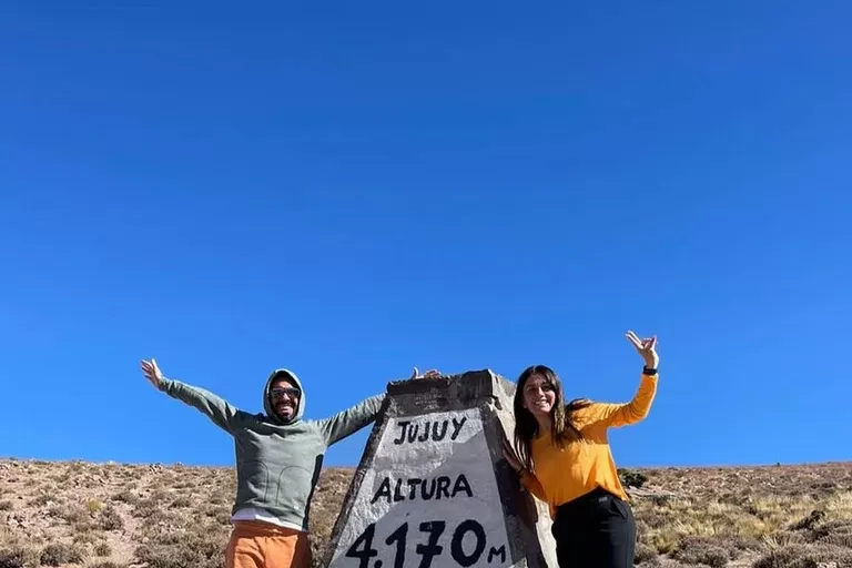 Carlos Tévez esta vacacionando en el norte argentino junto a su familia.