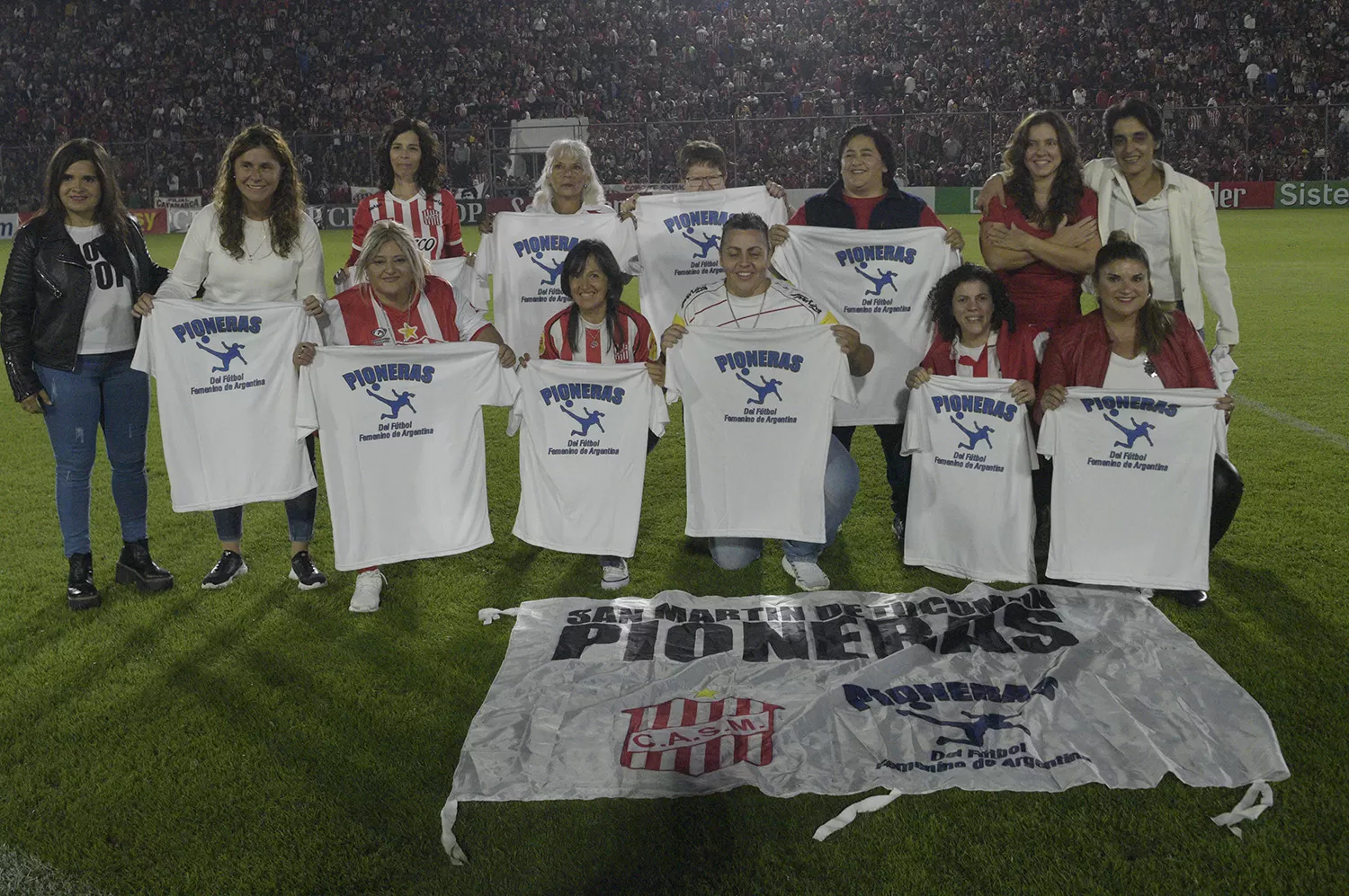 Fútbol femenino: San Martín rendirá homenaje a las Pioneras