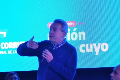 Interna del FdT: No podemos estar en debate permanente, advirtió Rossi