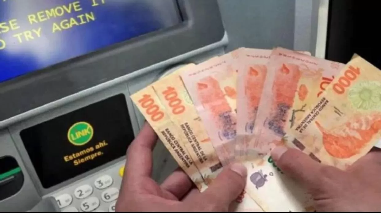 El bono y las cuotas de $9.000: quiénes cobrarán en junio