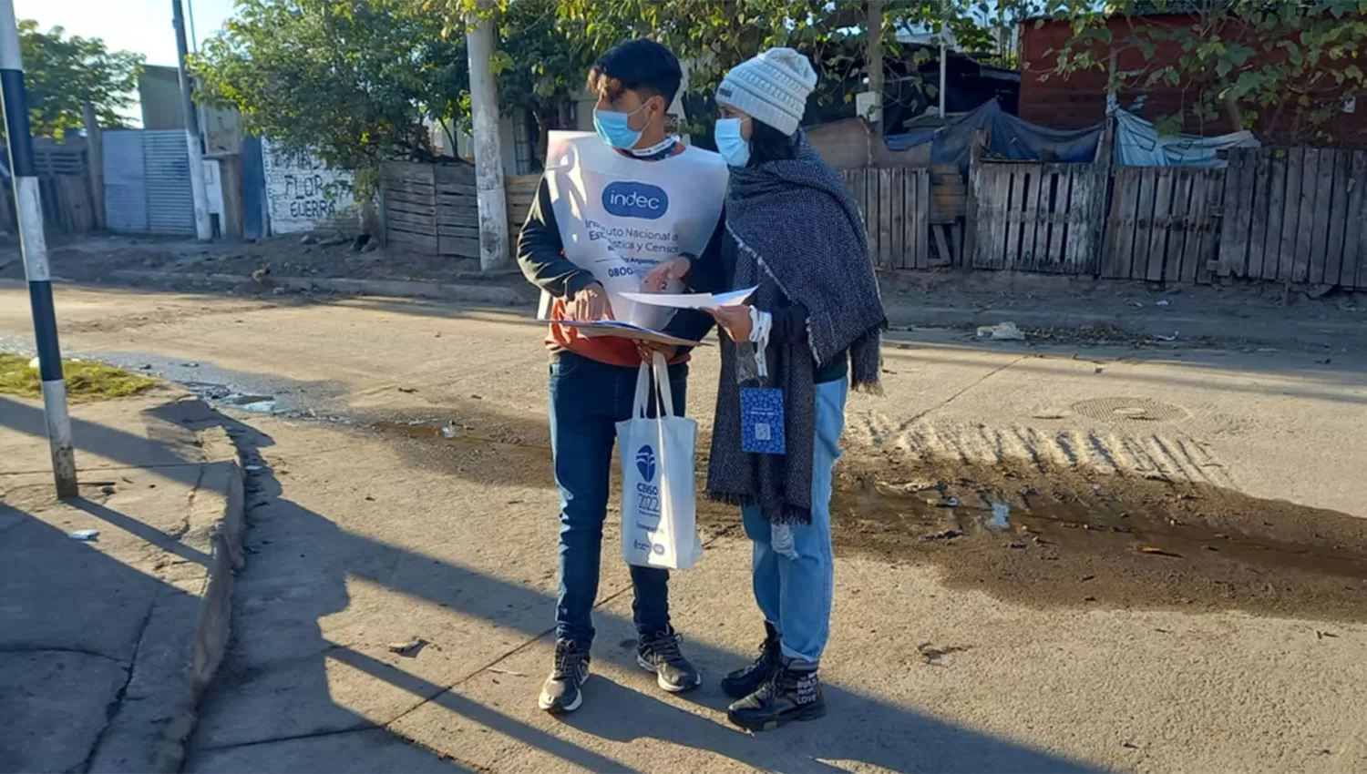 OTRA REALIDAD. En muy pocos hogares habían realizado el censo digital, así que las entrevistas se extendían por más de media hora en cada casa.