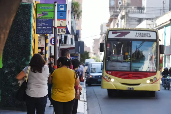 En el Frente de Izquierda expresaron su rechazo al tarifazo del transporte y al ajuste del bolsillo popular