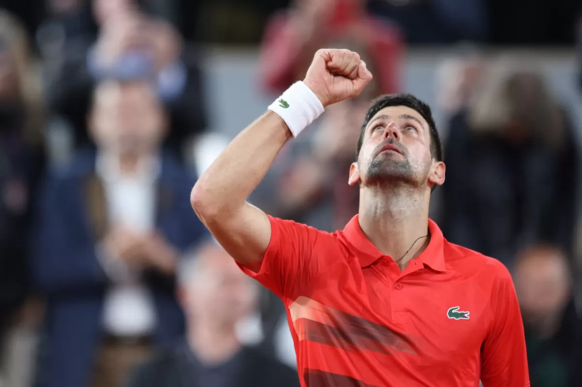 ROLAND GARROS. Djokovic avanzó a segunda ronda.