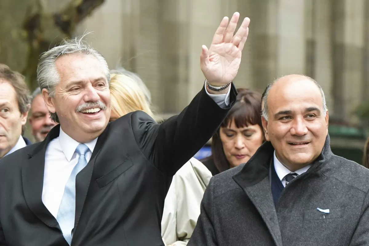 PODER EJECUTIVO NACIONAL. El presidente, Alberto Fernández, y el jefe de Gabinete, Juan Manzur. Foto de Twitter @JuanManzurOK