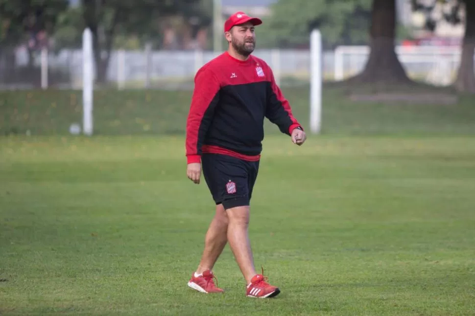 EN TODOS LOS FRENTES. De Muner está enfocado en potenciar a su equipo durante el parate; mientras tanto, sigue de cerca las negociaciones por los refuerzos.  