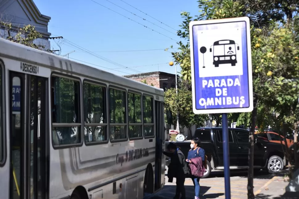 DE TRANSPORTISTAS. Los recursos del Estado ayudan al servicio. 