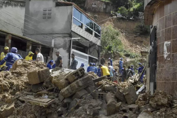 Más de 100 personas están desaparecidas por las inundaciones en Brasil