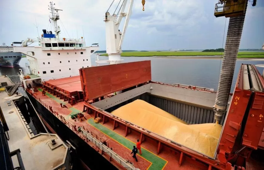 BLOQUEO EN EL MAR NEGRO. Por la guerra, los barcos con cereales ucranianos no pueden salir de Odesa. 