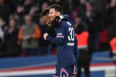 Hay jugadores que no entienden cómo juega Messi, dijo Neymar