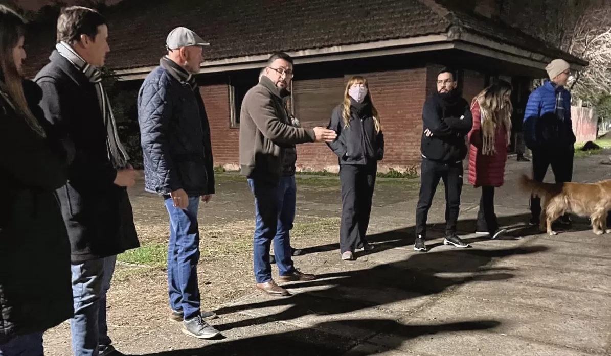 OPOSICIÓN. Vecinos del barrio Procrear rechazan la instalación de una comisaría en el lugar.