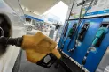 El Gobierno posterga hasta septiembre la suba de impuestos a los combustibles