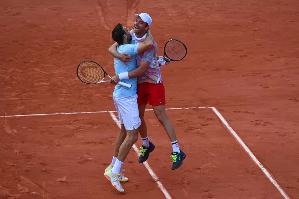 Roland Garros: el argentino Zeballos es semifinalista en dobles, junto al español Granollers