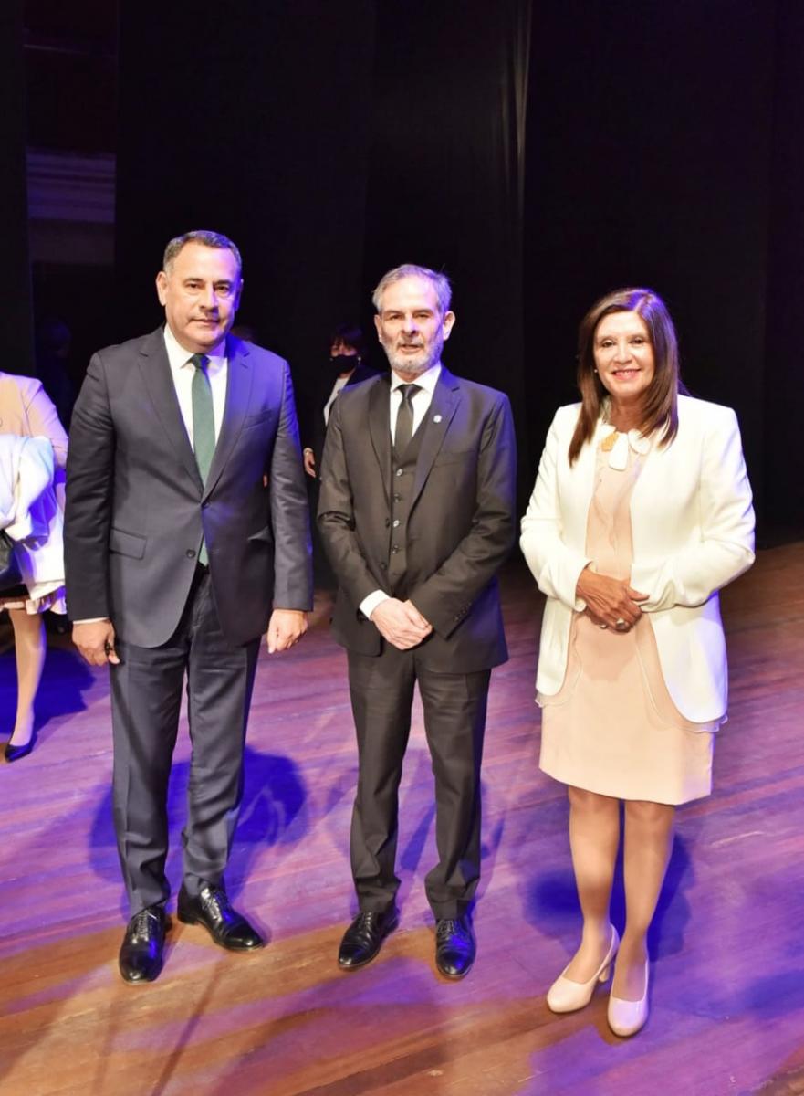 AUTORIDADES. Regino Amado, en representación del Gobierno provincial, junto a Pagani y a Leal. Foto Prensa Regino Amado