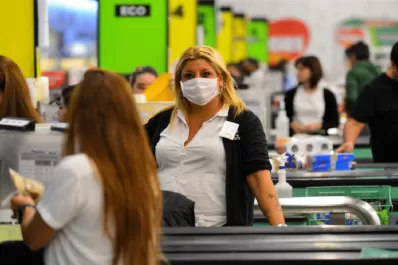 Aumento salarial para empleados de comercio: cuánto cobran en junio