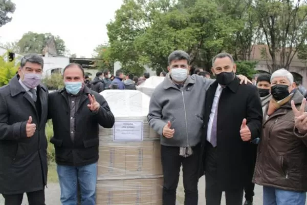 Repartieron 3.600 luminarias de bajo consumo entre 37 comunas rurales