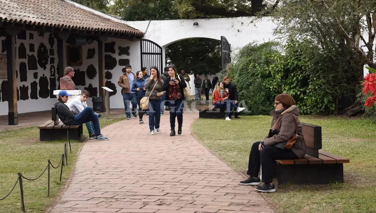 ESCAPADA. Los fines de semanas largos permiten la circulación de turistas por diferentes puntos del país.