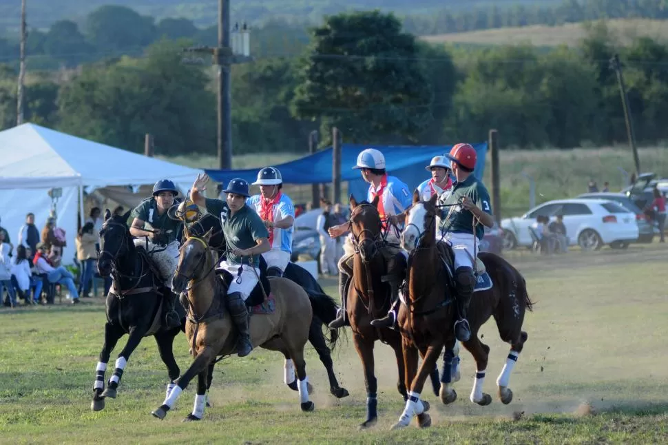 EN ACCIÓN. Cinco equipos de Tucumán y uno de Salta protagonizarán el torneo, que se jugará entre el sábado y el domingo a partir de las 14, con entrada gratuita. LA GACETA / FOTO DE INÉS QUINTEROS ORIO (archivo)