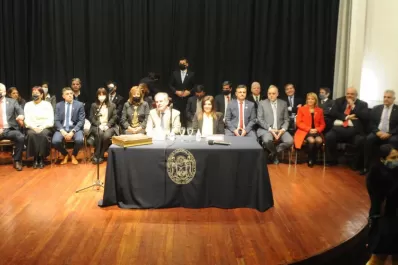 Nuevo ciclo en la UNT: el Gabinete, en funciones