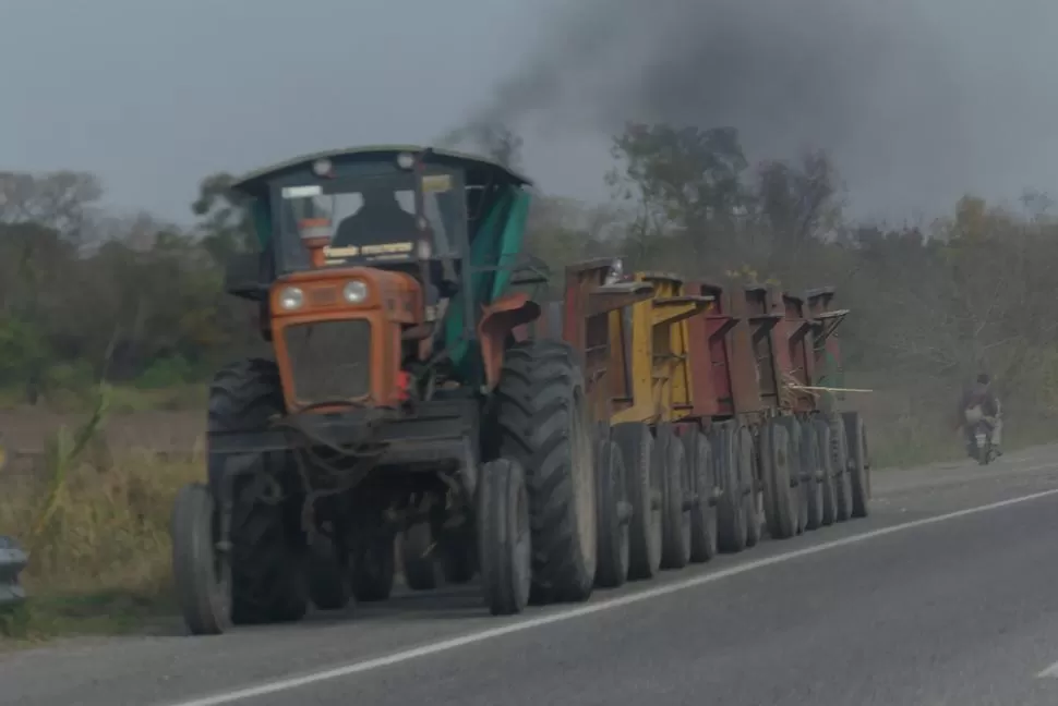 EN PROBLEMAS. Hubo tractores que se quedaron sin combustible. 