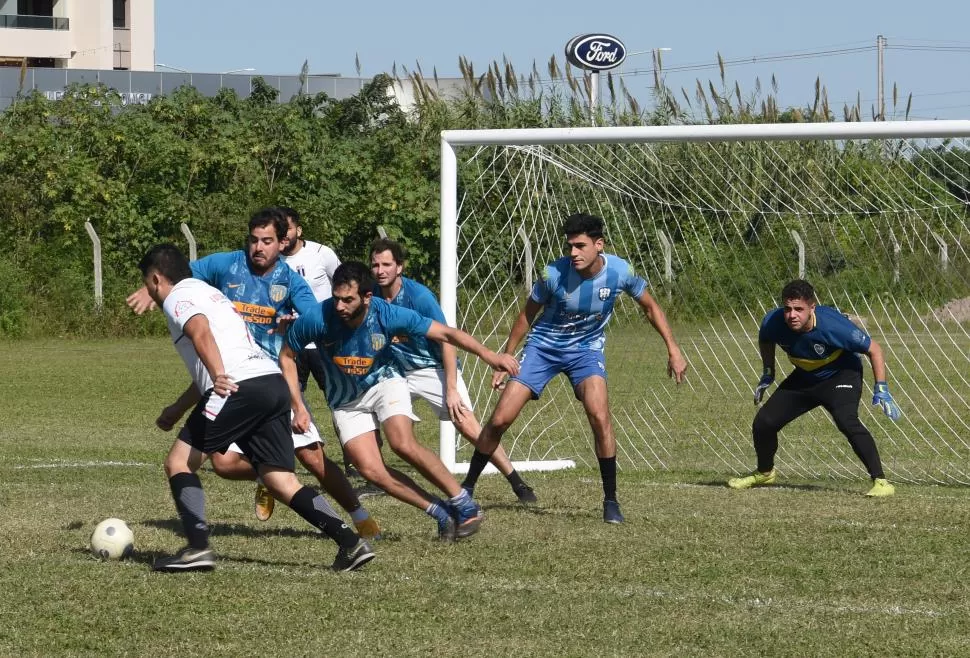 MUCHA ACTIVIDAD. Hasta las 18.30 se jugarán numerosos partidos. 