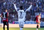 Patronato cae ante Gimnasia y se hunde en la tabla de promedios