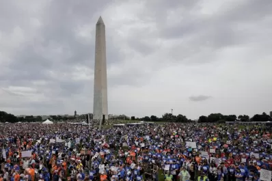 Exigen frenar la violencia en EEUU