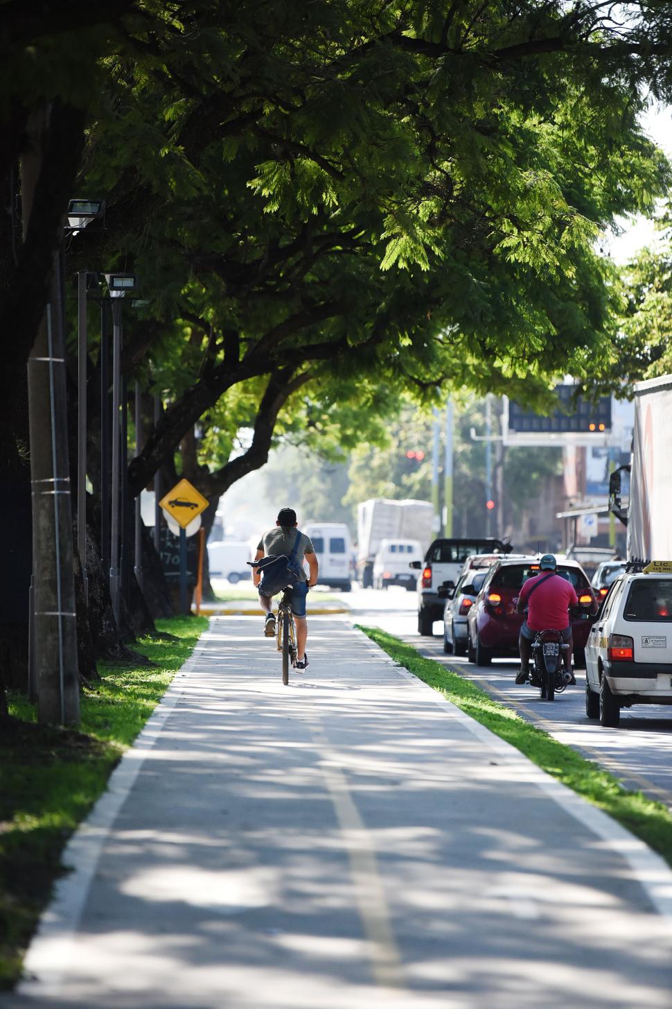 UN AVANCE. Los bikers consideran que la medida es auspiciosa, ya que busca fomentar el uso de la bici. LA GACETA / FOTOs DE Analía Jaramillo y franco vera