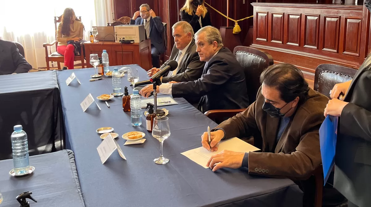 Reunión entre las autoridades de los poderes Judicial, Ejecutivo y Legislativo. FOTO PRENSA CORTE SUPREMA