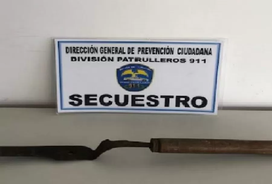 Mujer atacó a su vecina con una tijera de podar, en Pellegrini y Lamadrid