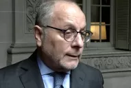 Avión retenido en Ezeiza: El Gobierno debe aclarar esta situación, afirmó Faurie