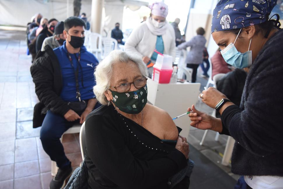 CON CONFIANZA. Ramona Molina no le teme a las vacunas.