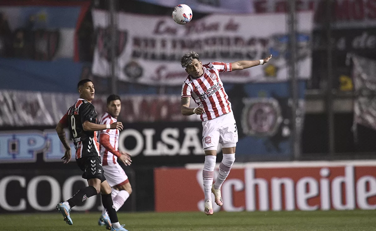 APUNTA ALTO. Diarte apuesta a que su equipo acelere a fondo y pueda sobrepasar a Belgrano en la lucha por el título.