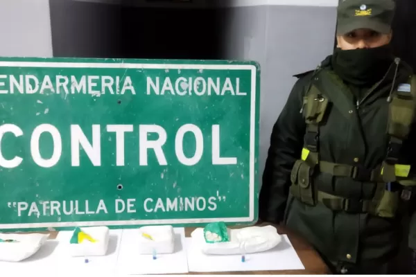 Detuvieron a dos pasajeras con más de tres kilos de cocaína