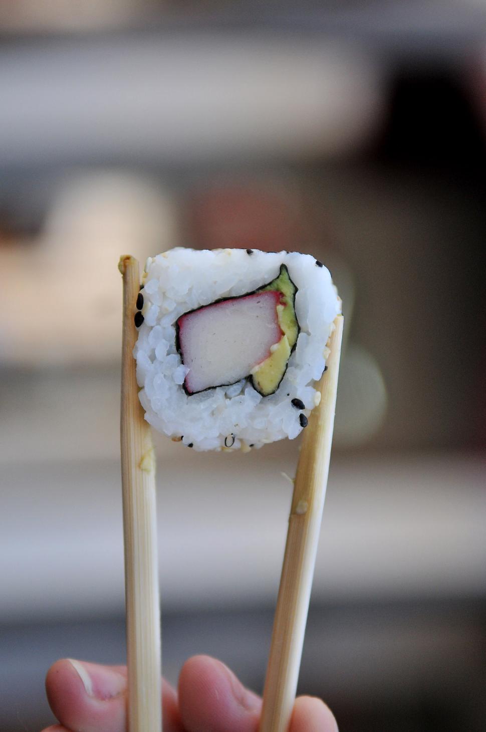 ALTERNATIVA. El sushi es diferente a nuestra alimentación clásica. 