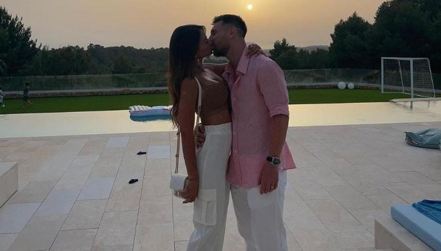 La romántica foto de Anto Roccuzzo y Leo Messi