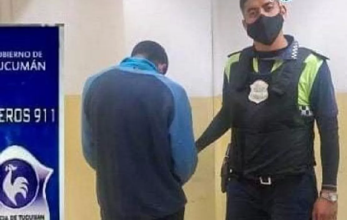 El joven de 24 años había agredido a su abuela de 65 por lo que la Policía, por instrucción de la Justicia, lo aprehendió.