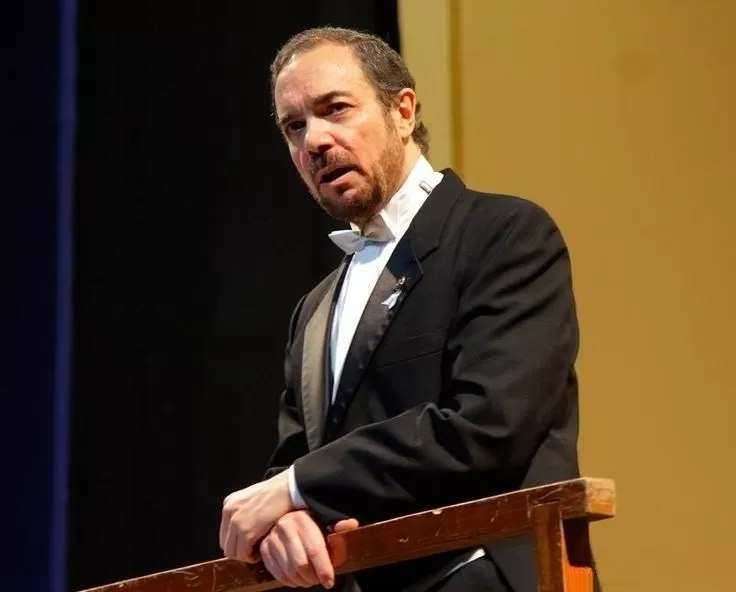 CREADOR. Eduardo Alonso Crespo compuso una obra que aborda la urgente necesidad de preservar el planeta. 