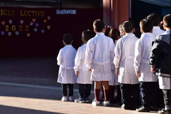 Más de 300 escuelas se sumarán hoy a la aplicación de la jornada extendida